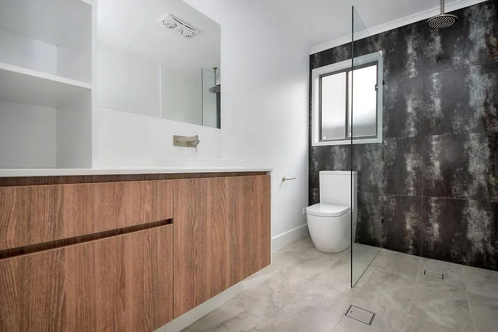 Holiday home Modern Palm Beach Getaway To Suit Whole Family Gold Coast